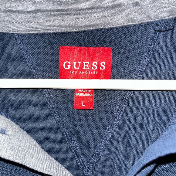 Guess Dress Top Men’s - Picture 3 of 3